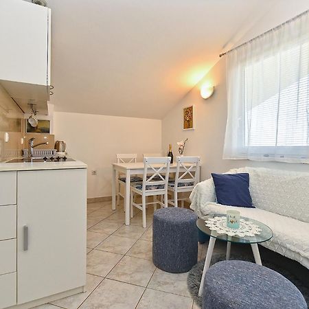 Apartment Mladen 1860 Medulin Dış mekan fotoğraf